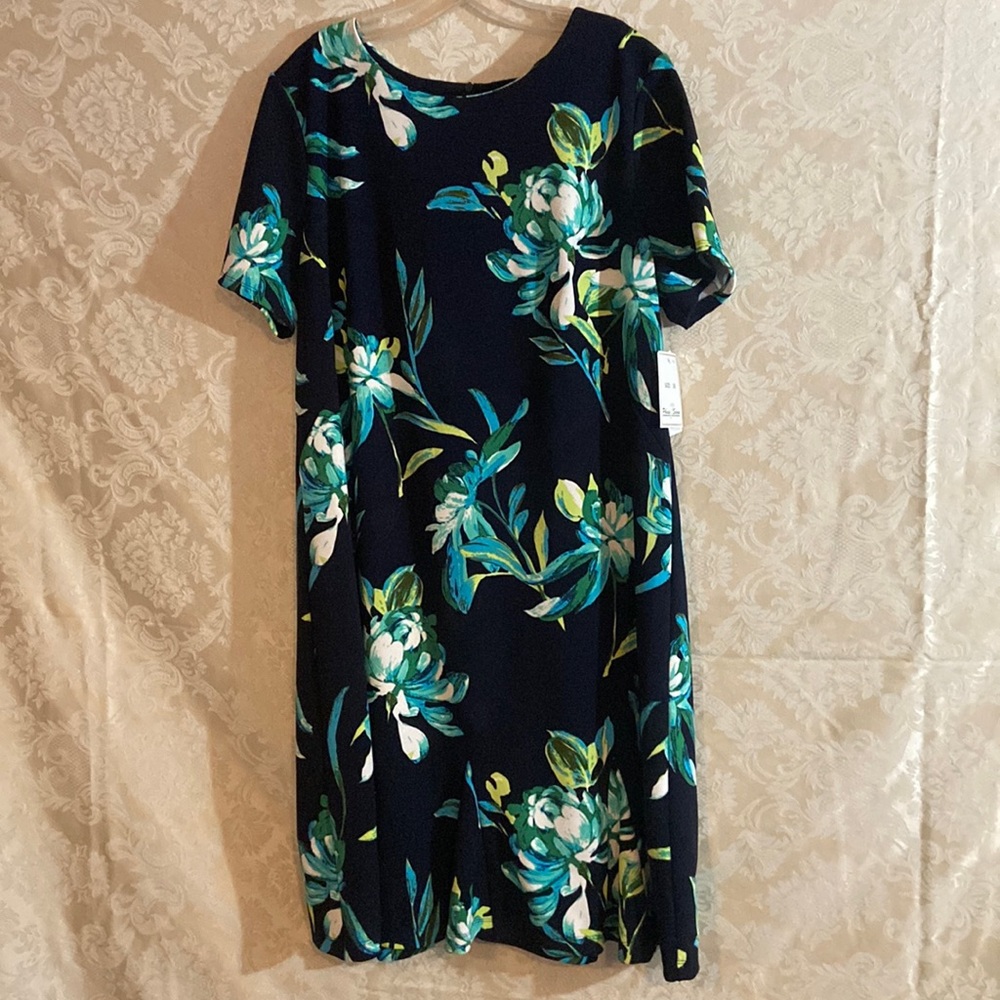 Brand new phase seven seven Size 16 floral dress brand new with tags